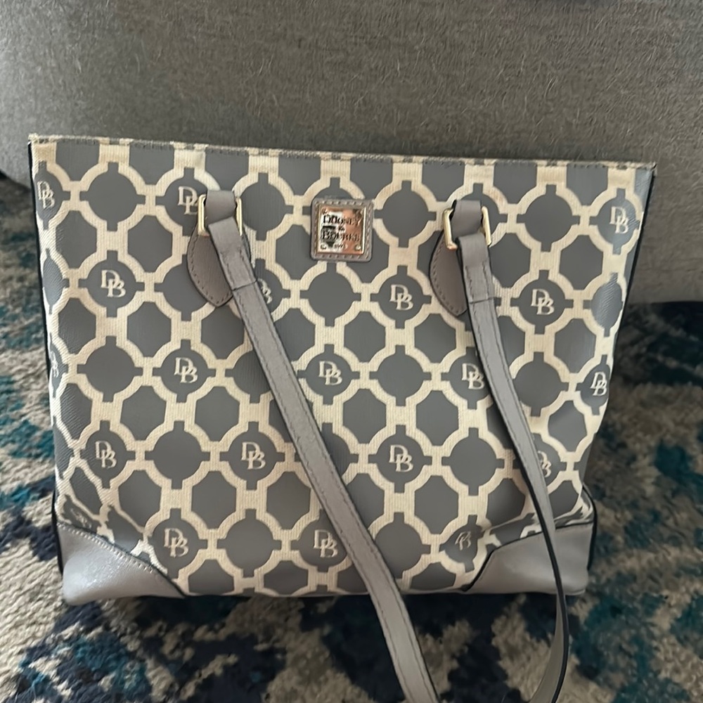 Dooney & Bourke small tote